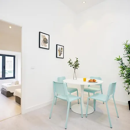 Apartment Altido Fabulous 3-br In Western *